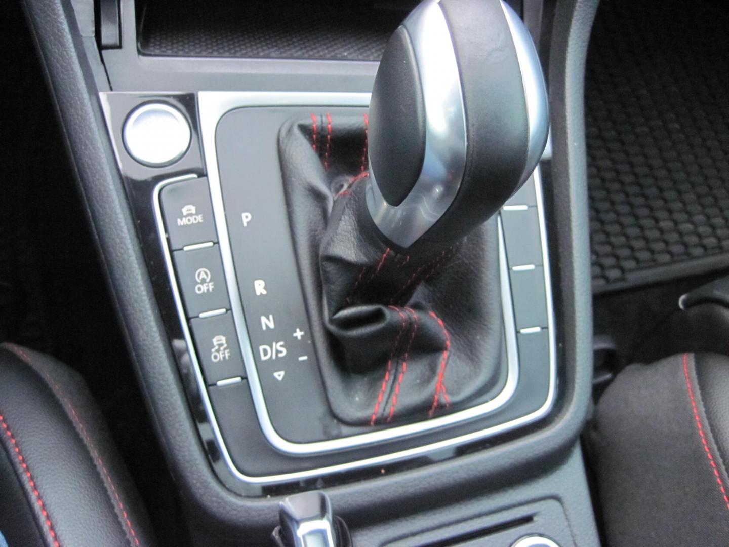 2020 white Volkswagen Golf GTI SE Hatch (3VW6T7AU2LM) with an 2.0L L4 DOHC 16V TURBO engine, 7A transmission, located at 9530 Old Seward Highway, Anchorage, AK, 99515, (907) 349-3343, 61.134140, -149.865570 - Photo#15